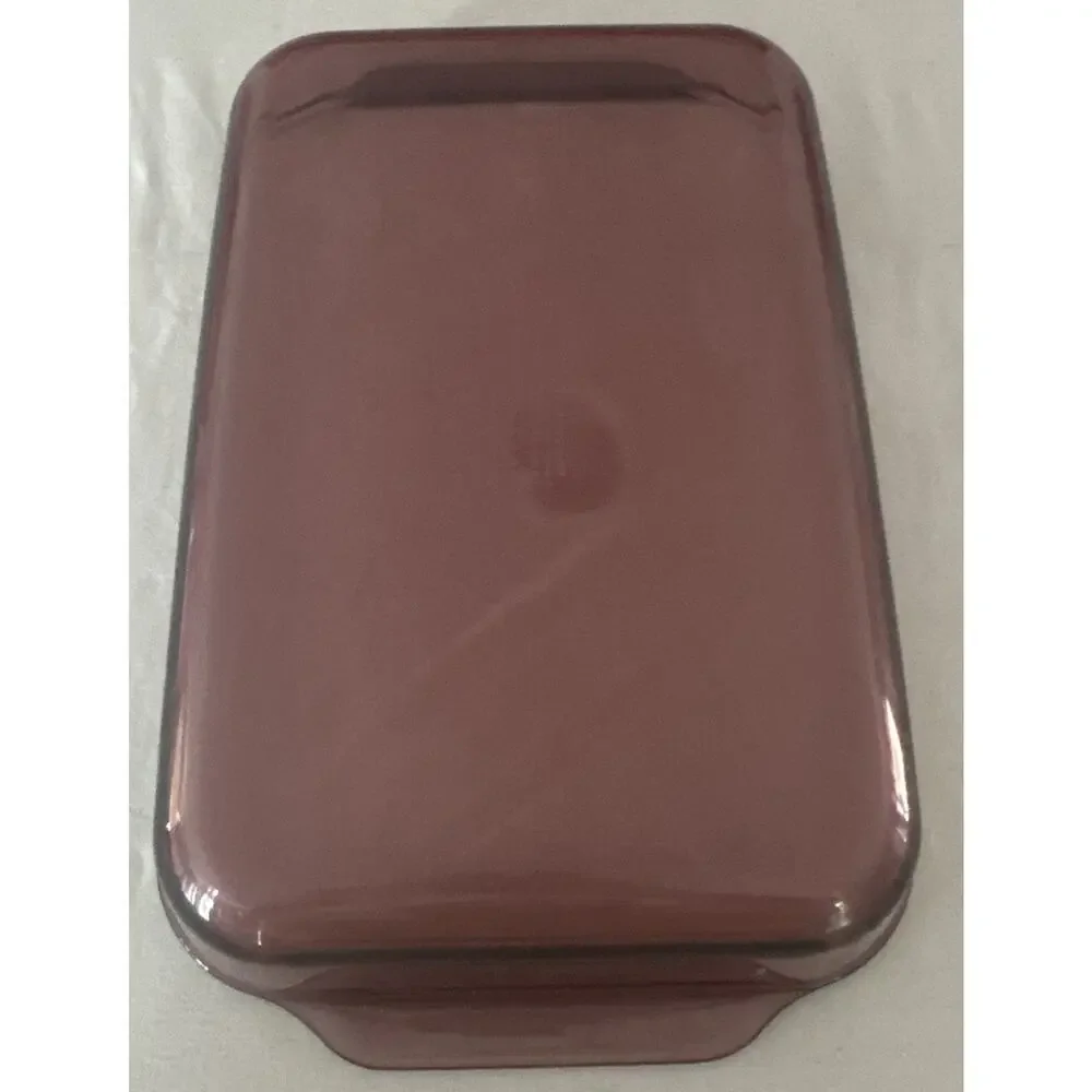 Pyrex Cranberry Purple 3 Quart 13